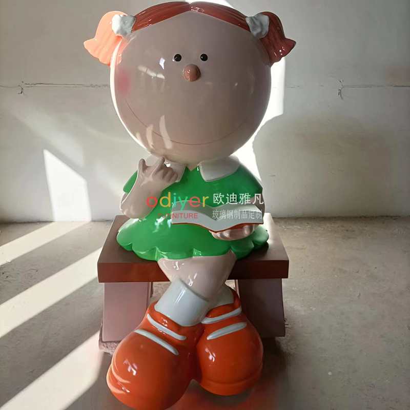 玻璃鋼卡通雕塑小孩學(xué)生兒童公仔玩偶 玻璃鋼卡通雕塑小孩學(xué)生兒童公仔玩偶