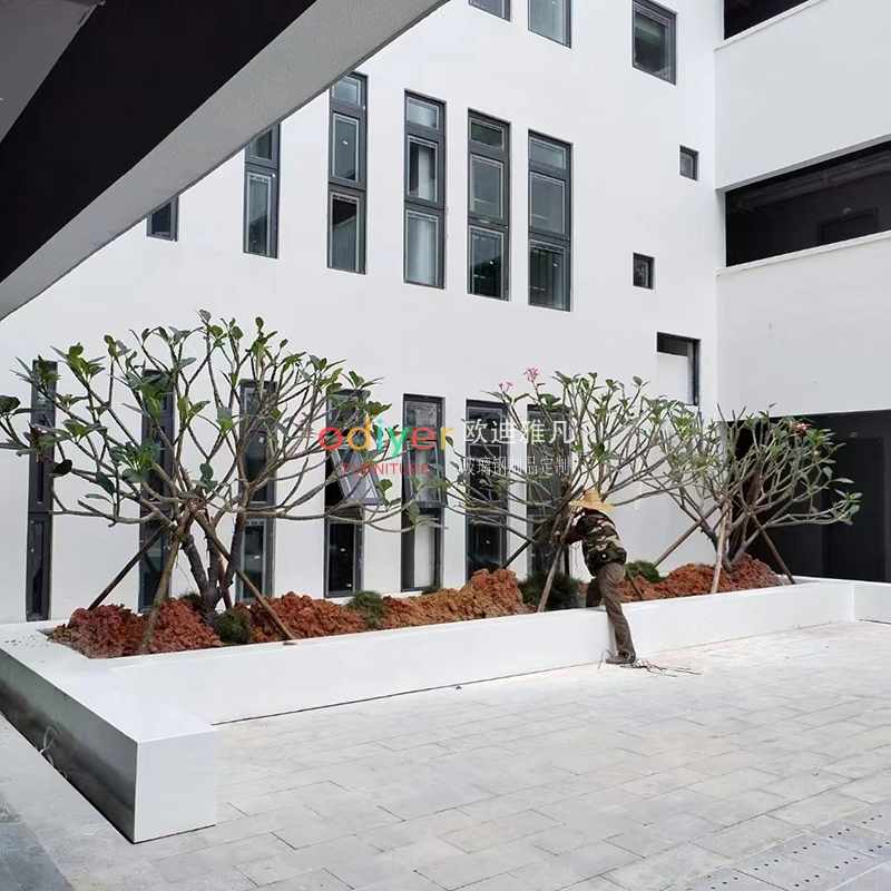 廣東海洋大學(xué)玻璃鋼樹池花壇坐凳定制案例 廣東海洋大學(xué)玻璃鋼樹池花壇坐凳定制案例